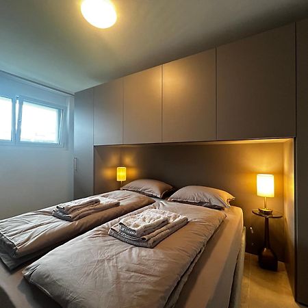 Family Apartment, Near The Beach Whit Private Park Locarno Bagian luar foto
