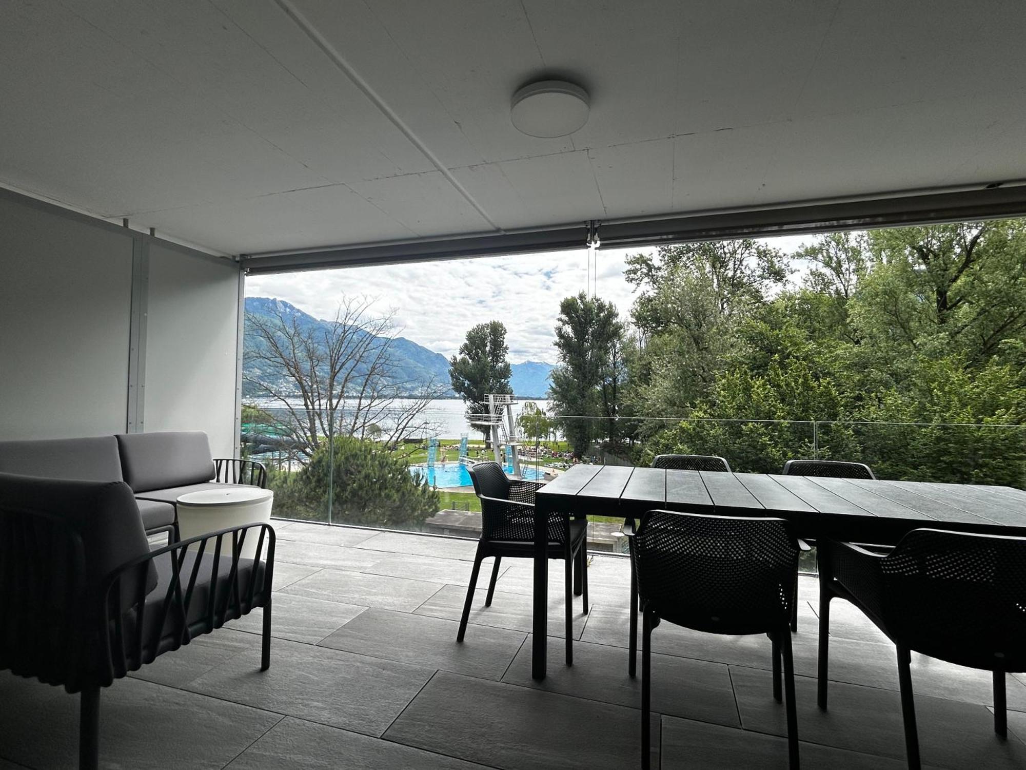 Family Apartment, Near The Beach Whit Private Park Locarno Bagian luar foto