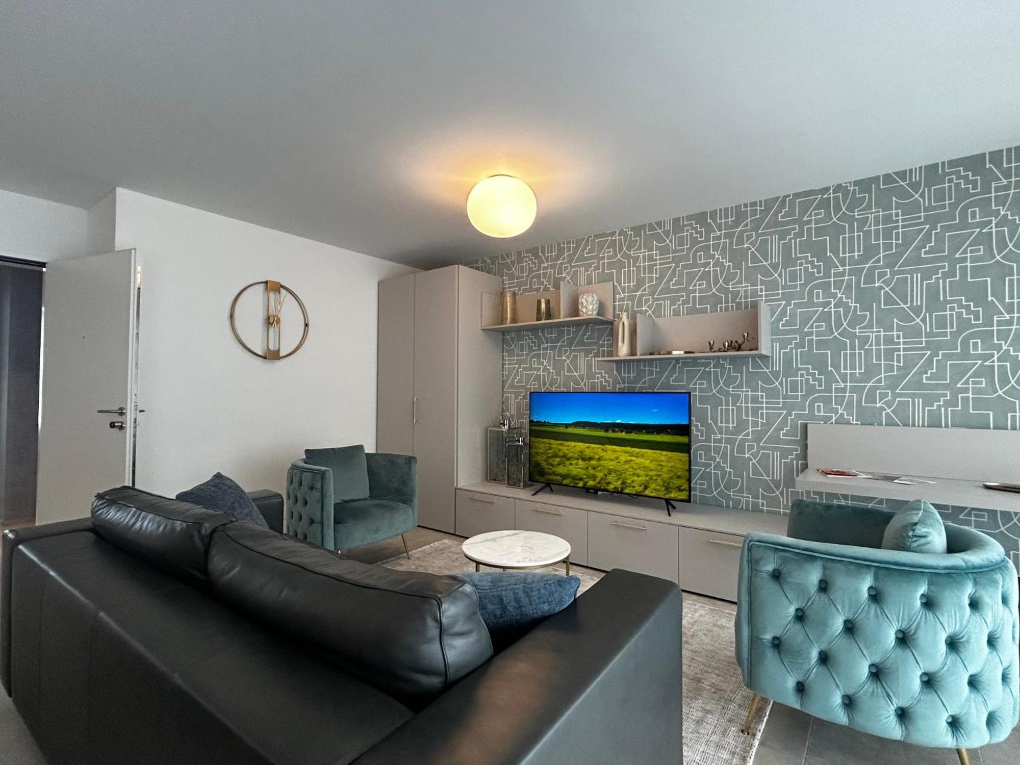Family Apartment, Near The Beach Whit Private Park Locarno Bagian luar foto